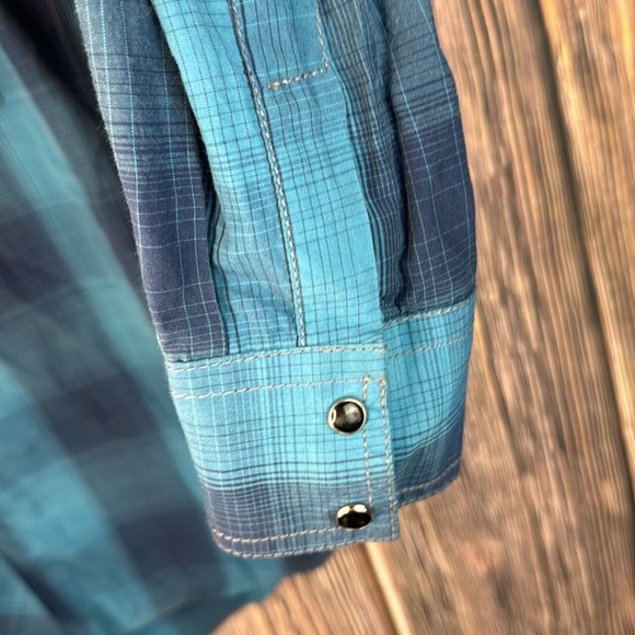 Pintlar Boys Plaid Button Downwn Shirt- Size Large - Picture 4 of 12